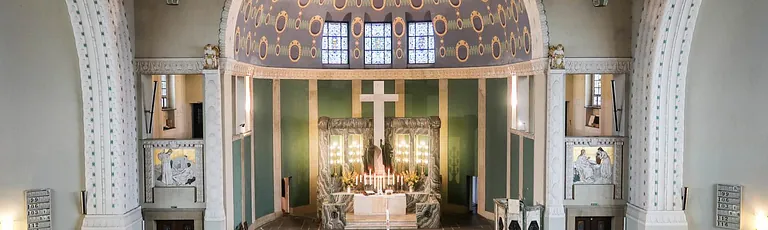 Altarraum der Christuskirche Strehlen