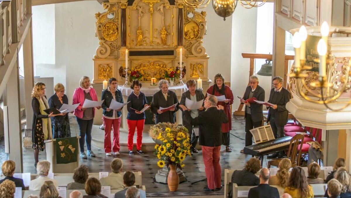 Kantorei im Altarraum